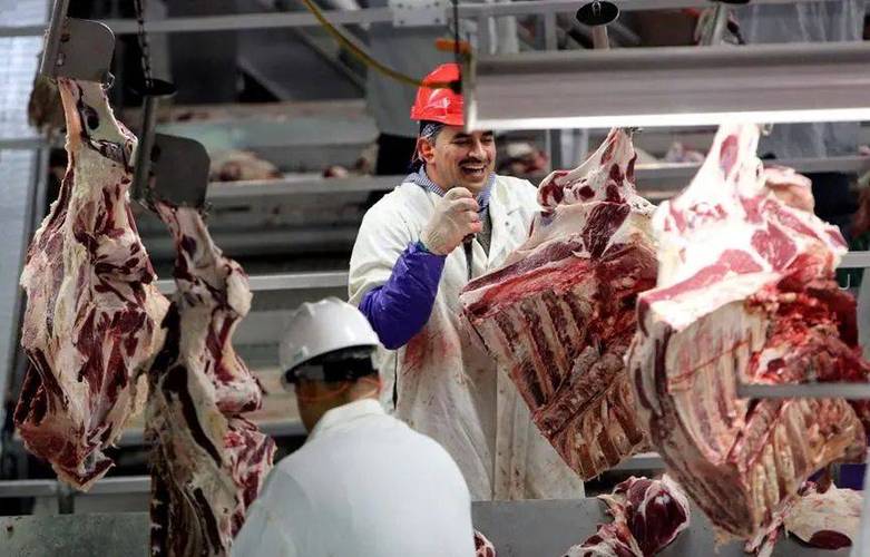 特朗普要求司法部调查肉类加工商 指责企业人为推高牛肉价格