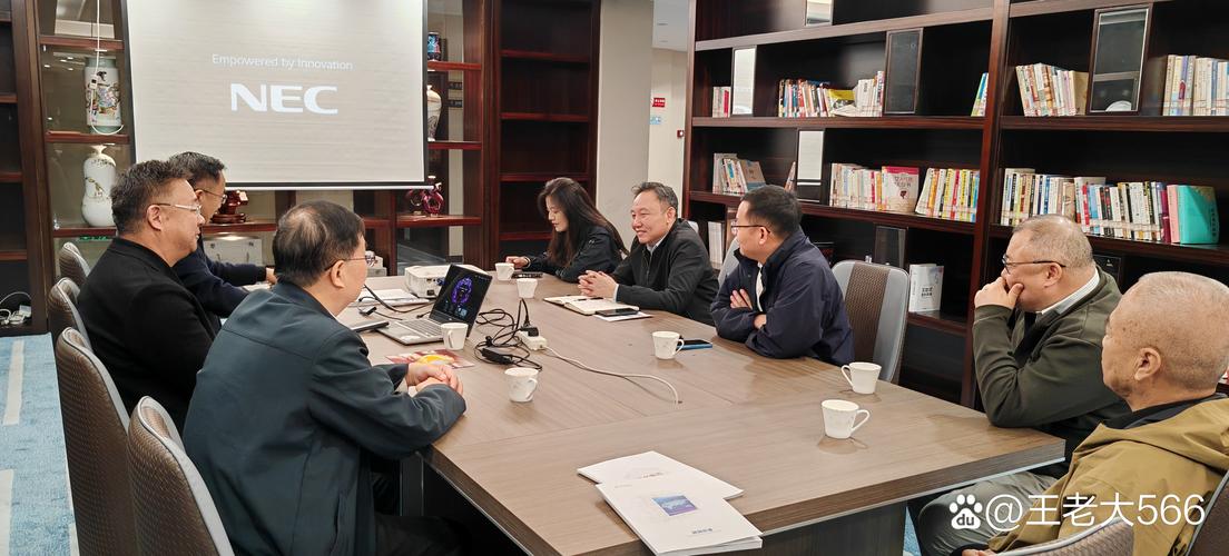 鸿海董事长称计划每年在AI领域投资20亿至30亿美元